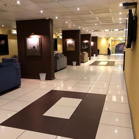 Al Meknan Furnished Units Aparthotel Медина Екстериор снимка
