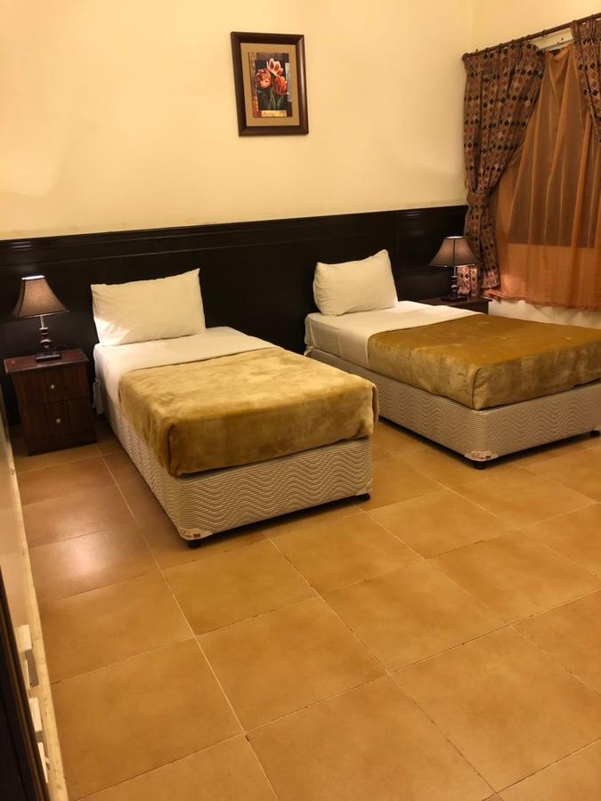 Al Meknan Furnished Units Aparthotel Медина Екстериор снимка